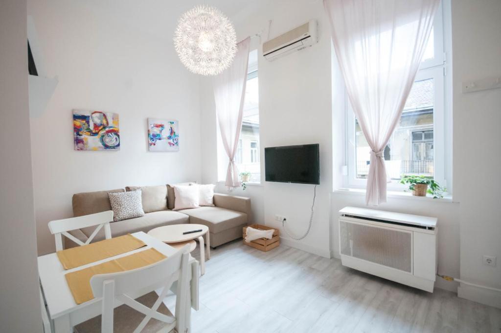 Cs3 Csanyi Apartment ブダペスト エクステリア 写真